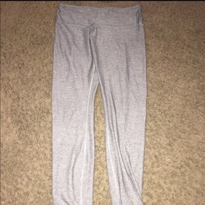 Grey lululemon wonderunders size 6